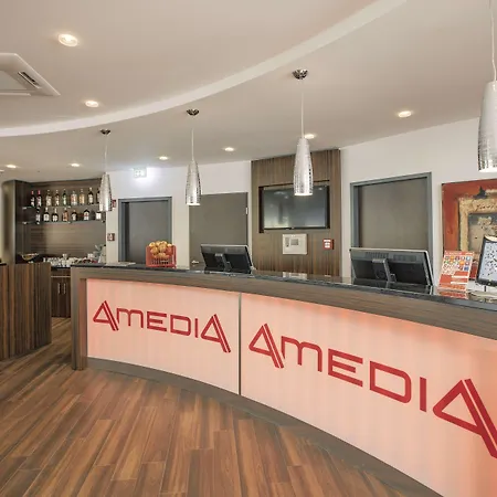 Western Plaza Kurfuerstendamm Отель Берлин