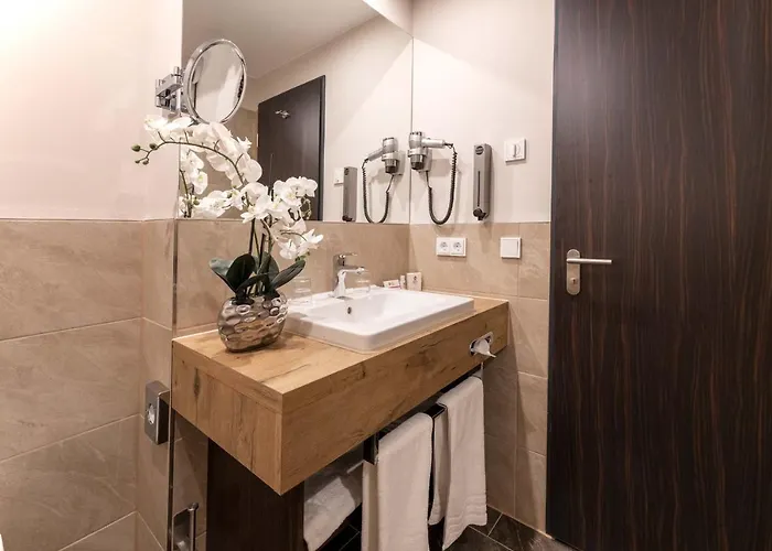 Western Plaza Kurfuerstendamm 4*