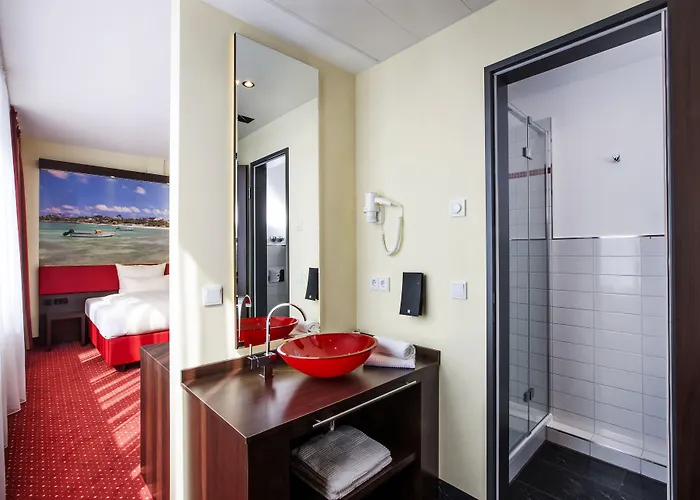 Western Plaza Kurfuerstendamm 4*