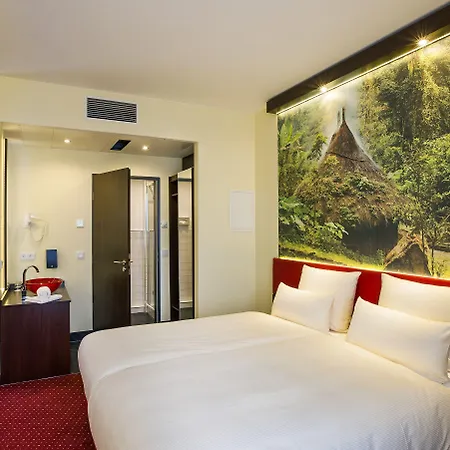 Hotel Western Plaza Kurfürstendamm 4*